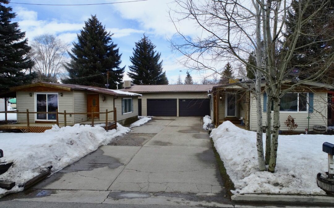 Full Walk Through – 205 & 207 East 1st North, Grace, ID 83241